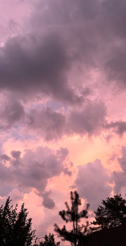 Создать мем: розовые облака, тусклое небо, розовое небо
