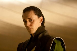 Создать мем: локи лафейсон, tom hiddleston loki, thor 2