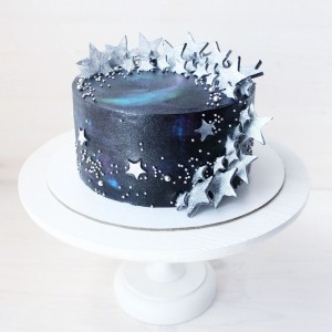 Создать мем: blue cake, свадебный торт космос, торт космос