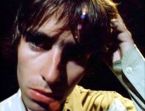 Создать мем: лиам галлахер oasis, liam gallagher young, noel gallagher