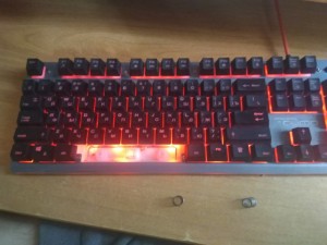 Создать мем: клавиатура red square tesla tkl rgb, механическая клавиатура red square tesla, клавиатура hyperx alloy