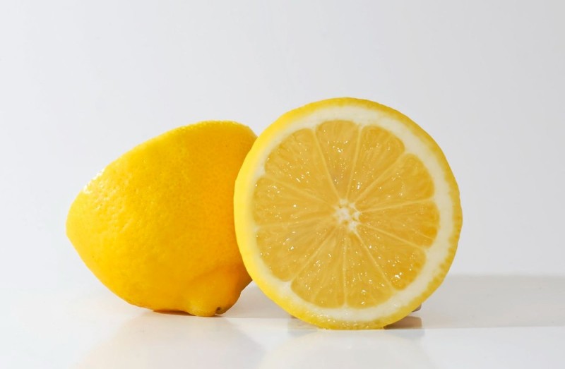 Создать мем: лимон на белом фоне, лимон чай, лимон лайм