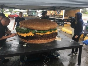Create meme: Burger, big Burger, pound big Burger