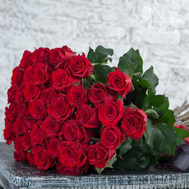 Create meme: bouquet of roses red, red roses , gorgeous red roses