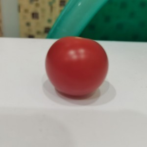 Создать мем: резиновые шарики, массажный мяч 6 см mm6 крейт, маленький красный мяч