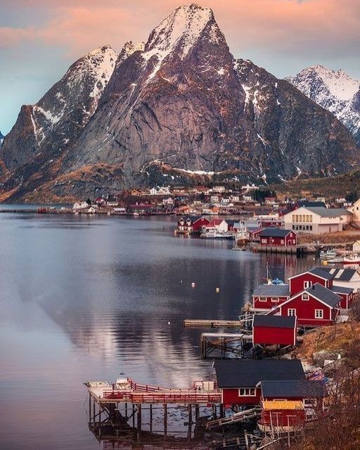 Создать мем: лофотен норвегия, рейне норвегия, рейне лофотенские острова норвегия