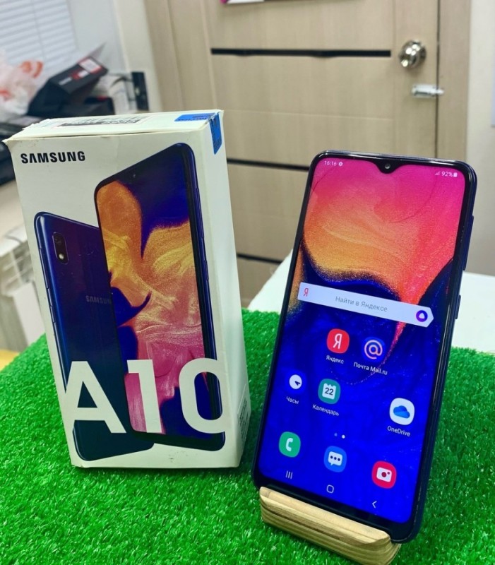 Create meme: samsung galaxy a 10 s, samsung galaxy a 10, samsung galaxy a 6