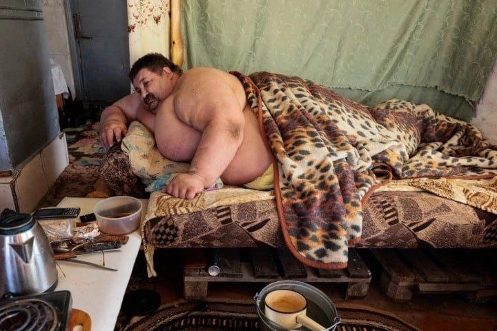Create meme: The fattest man in the world weight and photo 765kg, a very fat man, most fat people 