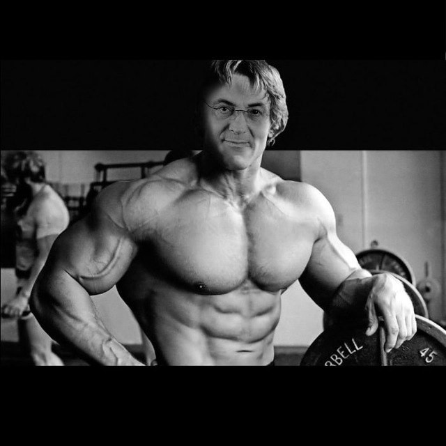 Create meme: Arnold Schwarzenegger , Arnold Schwarzenegger bodybuilding, Arnold Schwarzenegger shaking