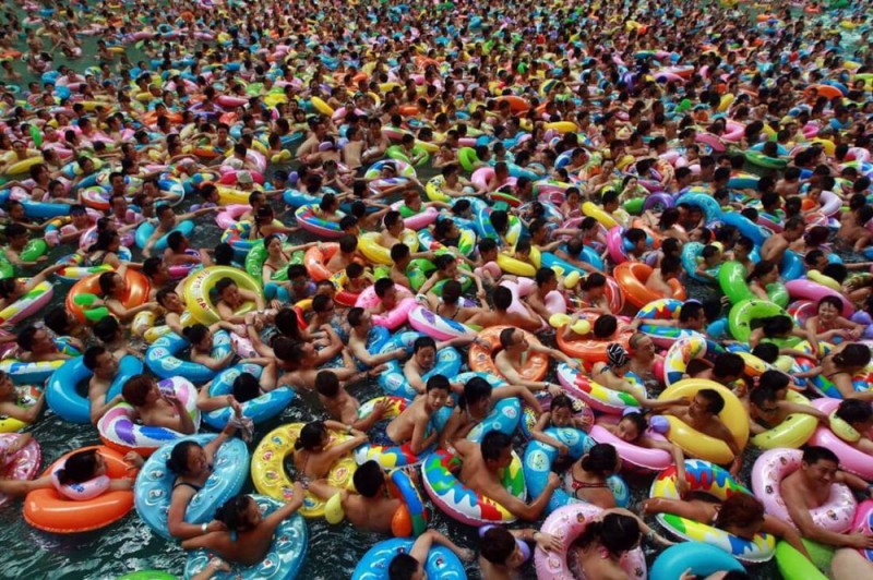 Create meme: beaches of china, lots of people, crowded beach