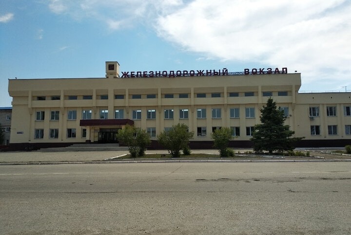 Create meme: shakhunya railway station, shakhunya railway station, administration of the city of Shakhunya, Nizhny Novgorod region