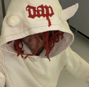 Создать мем: футболка trippie redd, толстовки с капюшоном, одежда с принтами