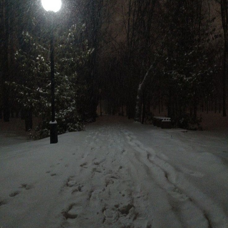 Создать мем: зимний тротуар фон ночью, снег, navigator