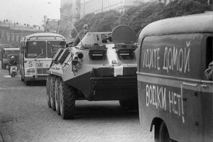 Создать мем: sdkfz 250, бтр 152 в советской армии, бтр-60