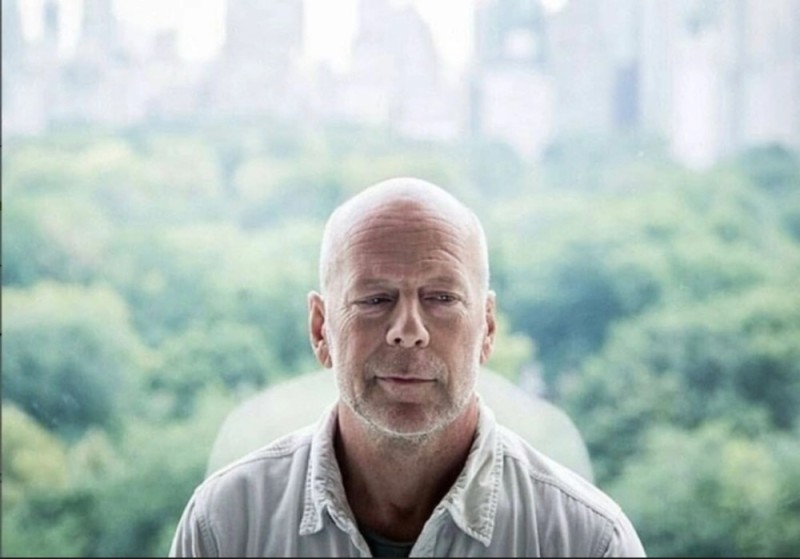 Create meme: Bruce willis, Bruce Willis dementia, Bruce willis disease