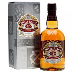 Создать мем: chivas regal 12 1l, виски чивас ригал 12 лет, виски 12 лет выдержки чивас ригал