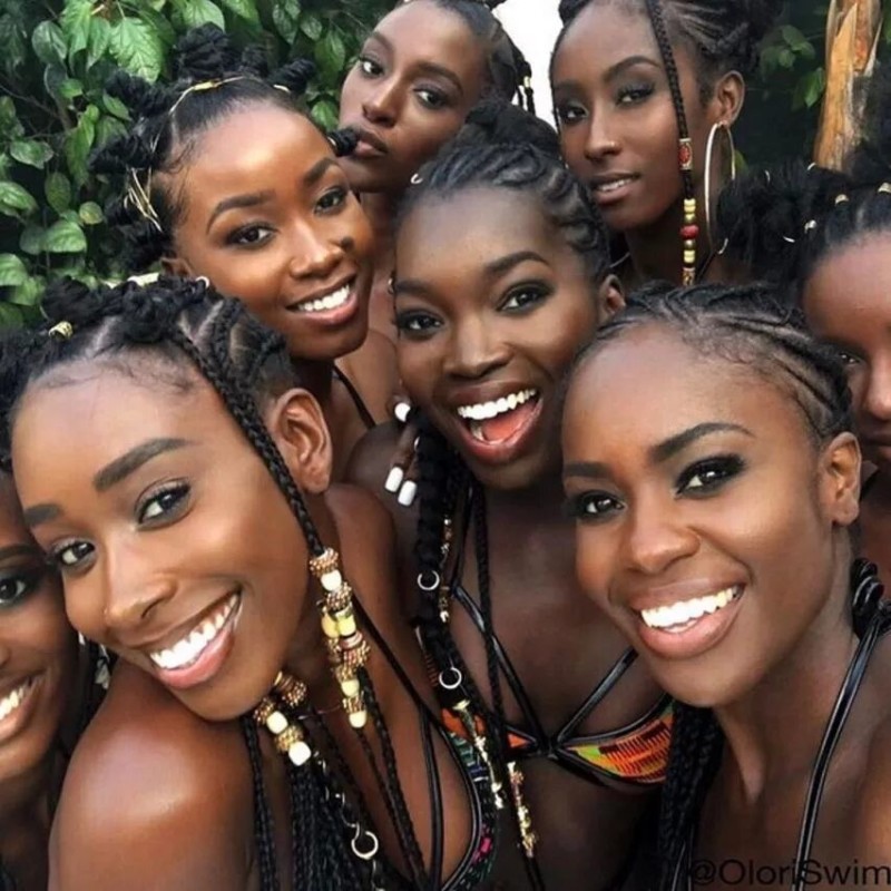 Создать мем: красивые темнокожие женщины, африканские девушки, natural hair