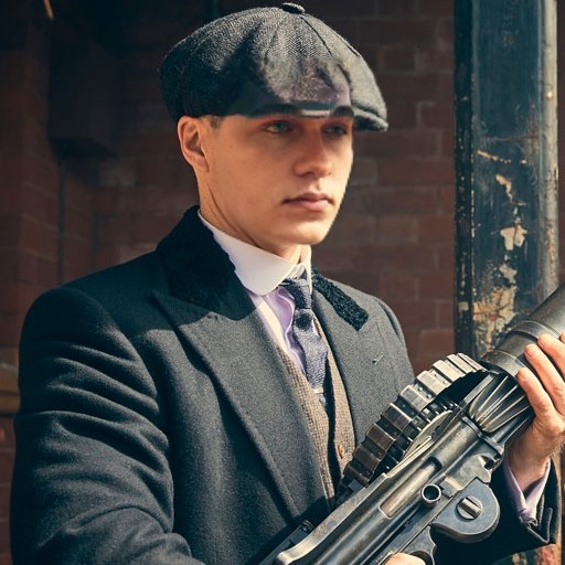 Создать мем: томас шелби с пистолетом, tommy shelby, peaky blinders tommy shelby