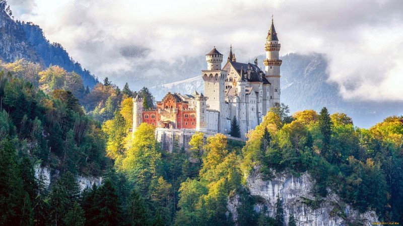 Создать мем: людвиг баварский замок нойшванштайн, замок нойшванштайн бавария германия, замок нойшванштайн баварские альпы