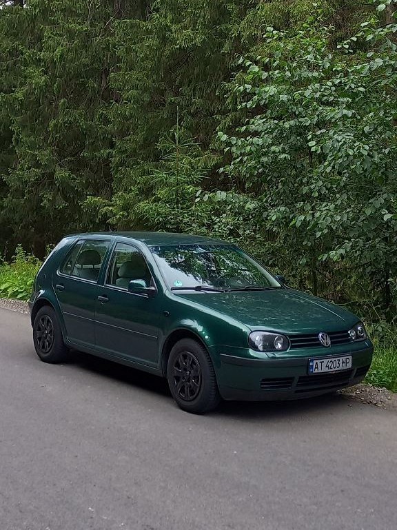 Create meme: Volkswagen Bora, volkswagen golf 2000, volkswagen golf 4 green