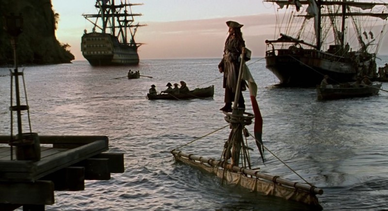 Создать мем: пираты карибского моря джек воробей на лодке, корабль пираты карибского моря, пираты карибского моря: на странных берегах