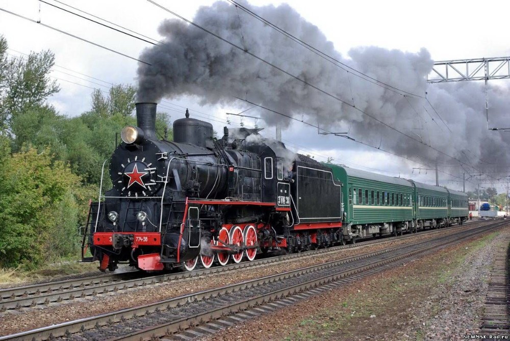 Create meme: the engine , locomotive steam locomotive of the USSR, steam train
