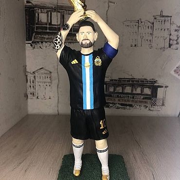 Create meme: The Messi figurine, The figure of Messi is 30 cm, Messi's toy