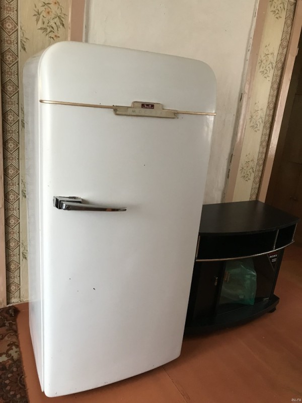 Создать мем: холодильник зил москва 1951 1957, советский холодильник, холодильник зил дх 2