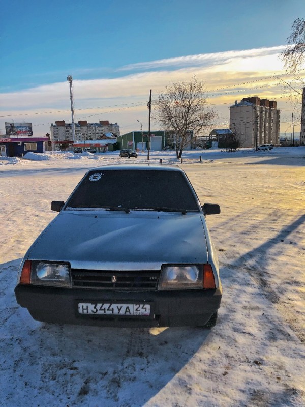 Создать мем: Москвич 2141, lada ваз 21099, ваз 21099 2001