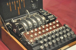 Создать мем: криптография, typewriter, enigma machine