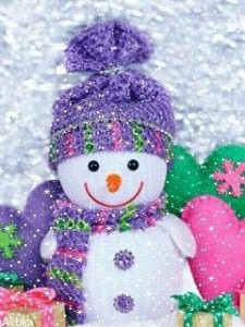 Создать мем: сиреневый снеговик, новый год снеговик, новогодний снеговик