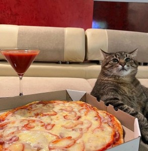 Create meme: pizza pizza, pizza, rolls pizza