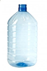 Создать мем: пэт бутылка, большая пластиковая бутылка, две 5 литровая бутылка картинки