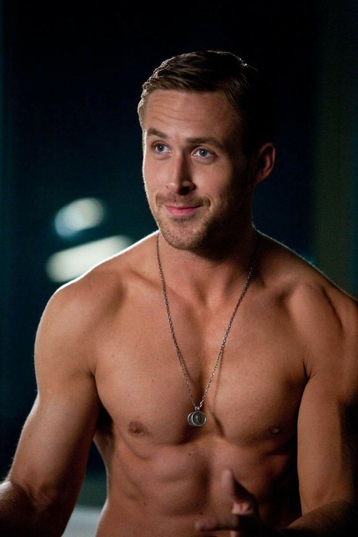 Video: Ryan Gosling Gets Shirtless for Emma Stone!