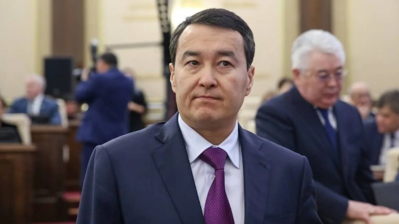 Создать мем: премьер министр казахстана, министр казахстана, заместитель премьер министра казахстана