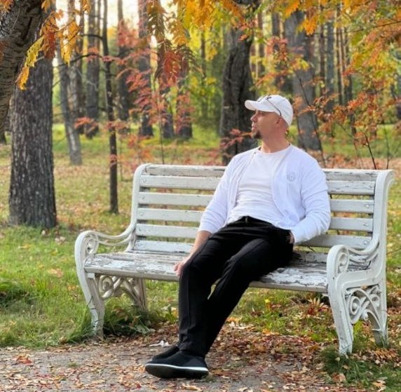 Create meme: Bolshoe boldino autumn, male , Alexander Korovin St. Petersburg