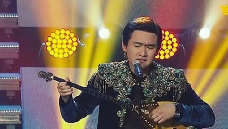 Create meme: toregali toreali, Kazakh singer toregali, toregali