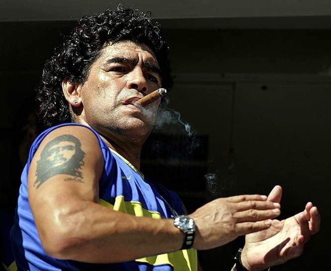 Create meme: Diego Armando Maradona, maradona safarov, diego maradona biography