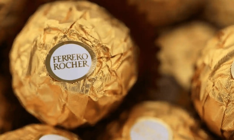 Создать мем: конфеты ferrero rocher 37.5 г, конфеты ferrero rocher, ферреро роше