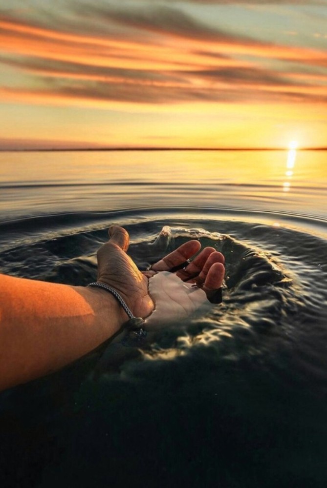 Руки море