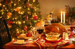Создать мем: рождество в германии торжественный стол, новогодний ужин, новогодний стол