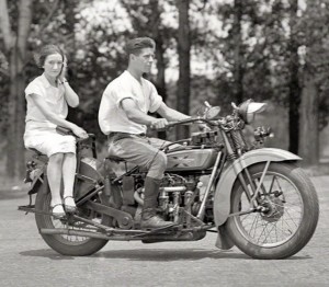 Create meme: Moto pictures Indian 1908, motorcycles American retro, retro motorcycle garage