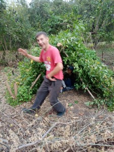 Создать мем: уборка территории, закладка в благовещенске, кустарники