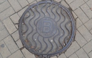 Create meme: Luke with the letter in, manhole bitcoin, bitcoin cover from the hatch