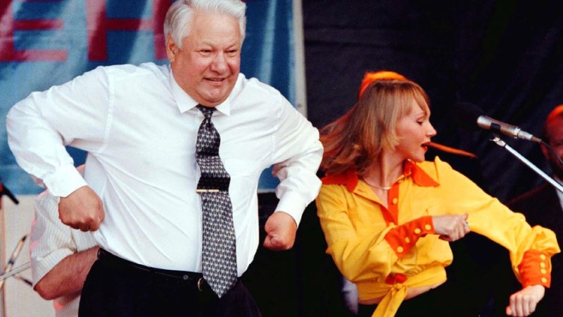 Create meme: Yeltsin, Boris Nikolayevich , Chubais Anatoly Borisovich , drunk yeltsin