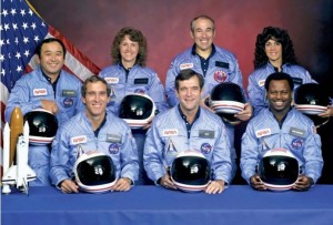 Создать мем: тела астронавтов челленджера, астронавты челленджера 1986, экипаж sts-51l