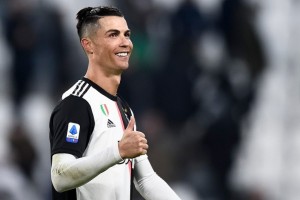 Create meme: Ronaldo, Juventus Ronaldo, hairstyle Cristiano Ronaldo to Juventus