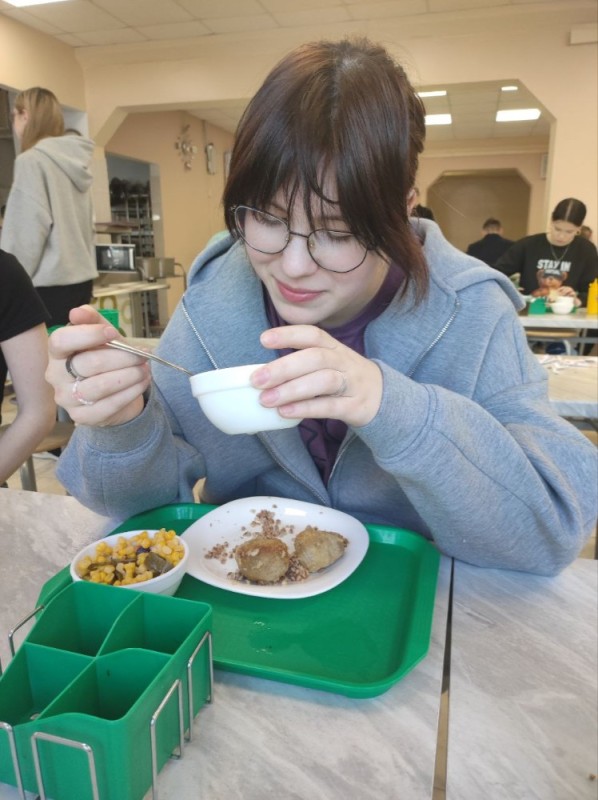 Create meme: school meals, for lunch, in the school cafeteria