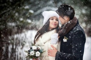 Create meme: wedding winter cold, winter wedding photo shoot, winter wedding photo shoot