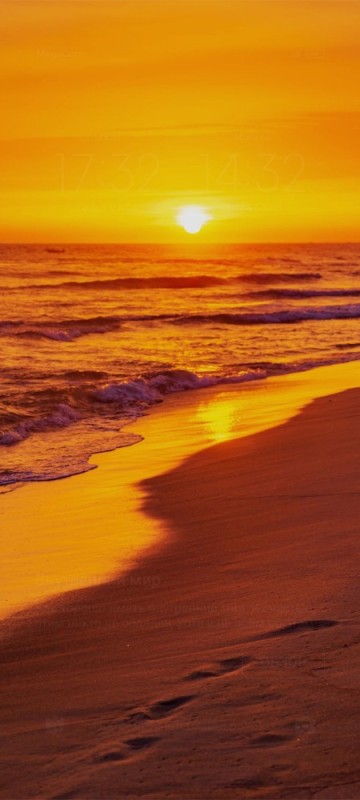 Create meme: sunset on the sea, sea beach sunset, dawn of the sea